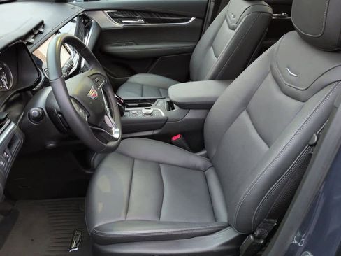 Certified 2025 Cadillac XT6 Premium Luxury image 16