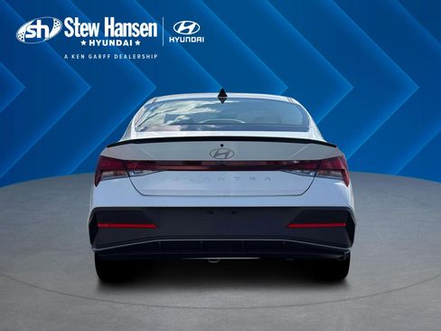 New 2026 Hyundai Elantra Sport image 7