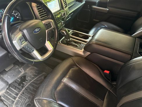 Used 2018 Ford F150 Platinum w/ Equipment Group 701A Luxury AWD/4WD image 11