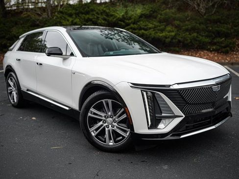 Used 2024 Cadillac Lyriq Tech image 15