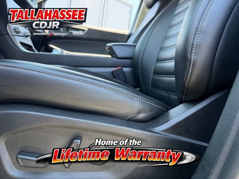 Used 2024 Ford Edge SEL AWD/4WD image 15