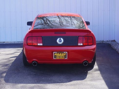 Used 2007 Ford Mustang GT Premium RWD image 5