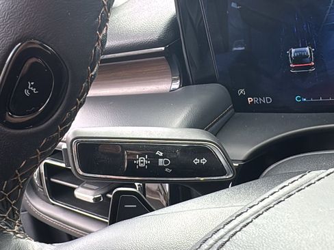 Used 2025 Lincoln Aviator Reserve w/ Jet Appearance Package AWD/4WD image 19