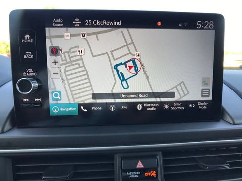 Used 2023 Honda Pilot Elite image 6