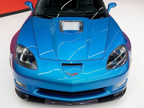 Used 2011 Chevrolet Corvette ZR1 w/ Preferred Equipment Group RWD image 3