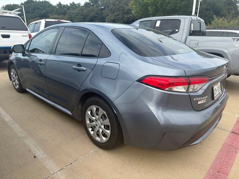 Used 2022 Toyota Corolla LE FWD image 9