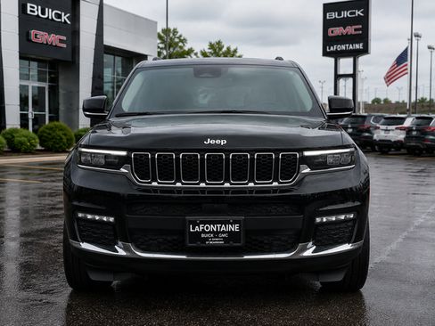 Used 2021 Jeep Grand Cherokee L Overland w/ Luxury Tech Group IV AWD/4WD image 2