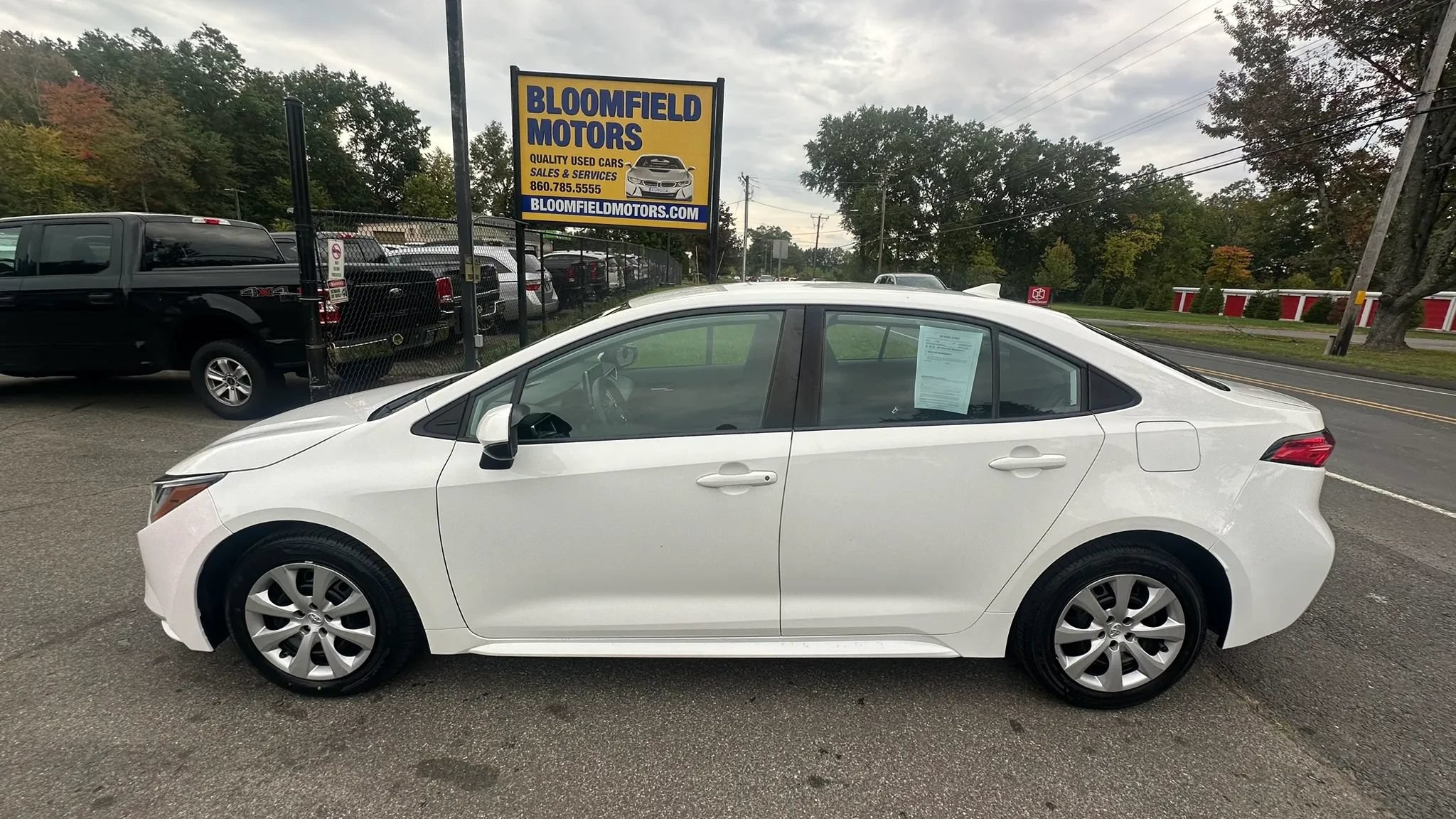 Used 2021 Toyota Corolla LE FWD image 8