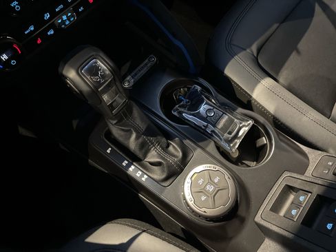 Used 2024 Ford Bronco Black Diamond image 30