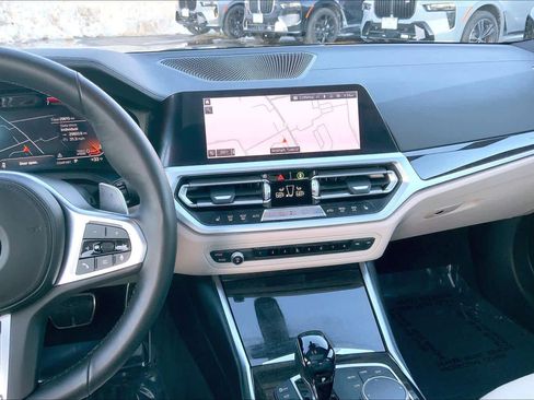Used 2019 BMW 330i xDrive Sedan w/ M Sport Package image 7