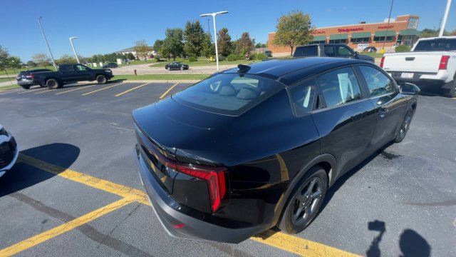 Used 2025 Kia K4 FWD image 2
