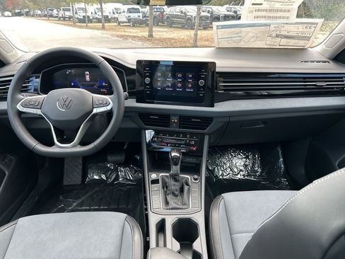 New 2026 Volkswagen Jetta SE image 10