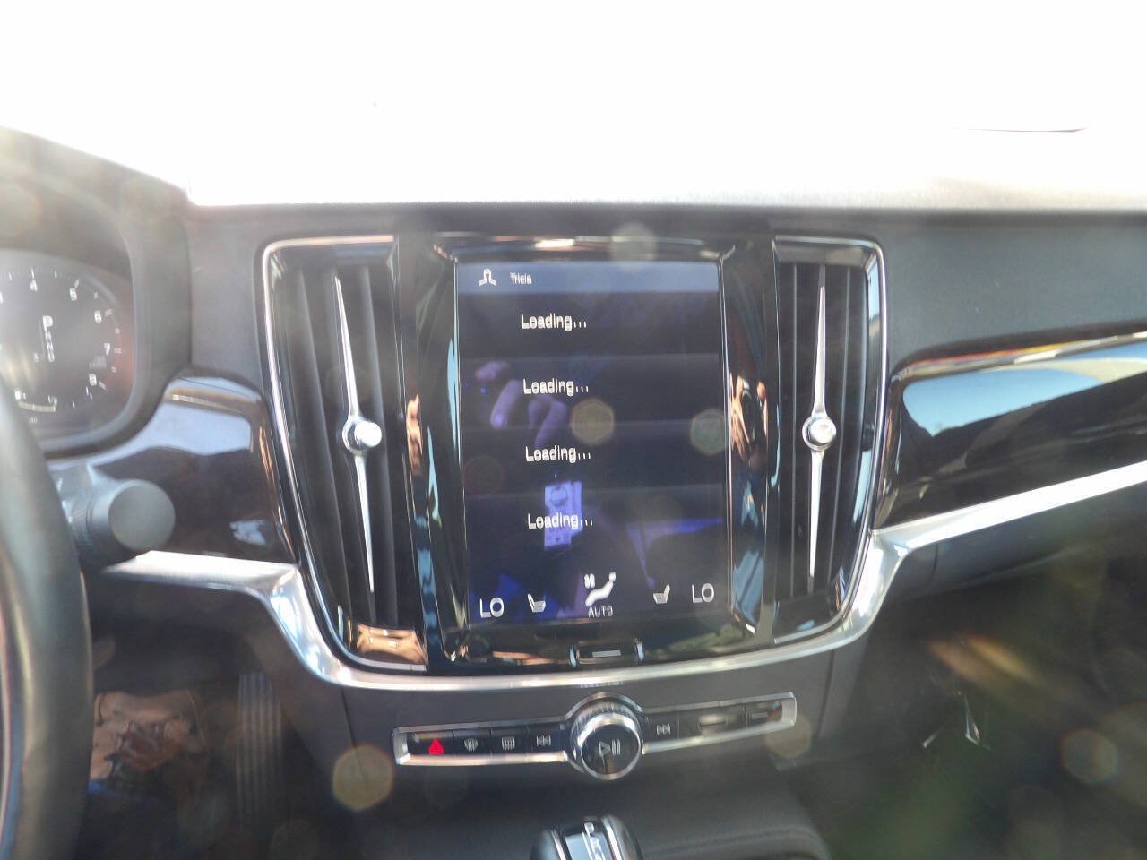 Used 2018 Volvo S90 T5 Momentum w/ Convenience Package AWD/4WD image 14