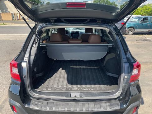 Used 2019 Subaru Outback 3.6R Touring AWD/4WD image 30