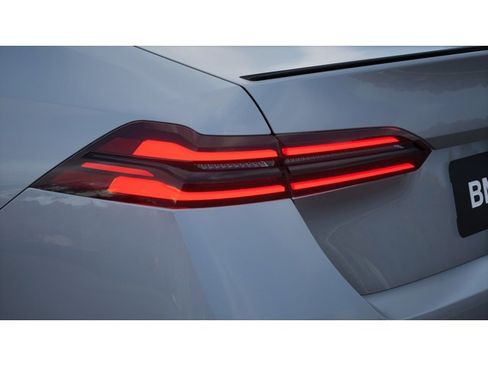 New 2026 BMW 530i image 8