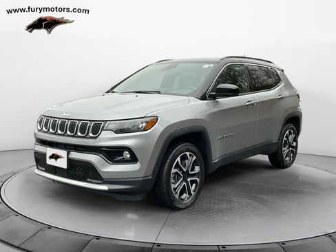 Used 2023 Jeep Compass Limited image 7