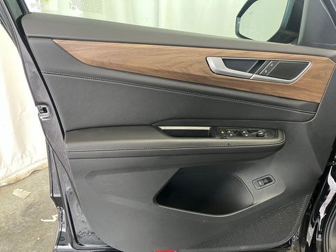 New 2026 Volkswagen Atlas SE image 9