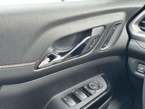 Used 2022 GMC Acadia AT4 w/ Technology Package image 23