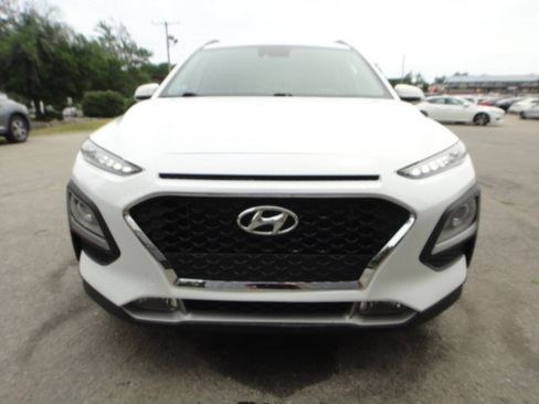 Used 2021 Hyundai Kona SEL Plus w/ Cargo Package AWD/4WD image 2