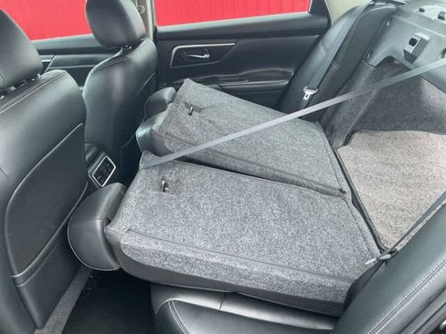 Used 2016 Nissan Altima 2.5 SL w/ 2.5 Technology Package image 38