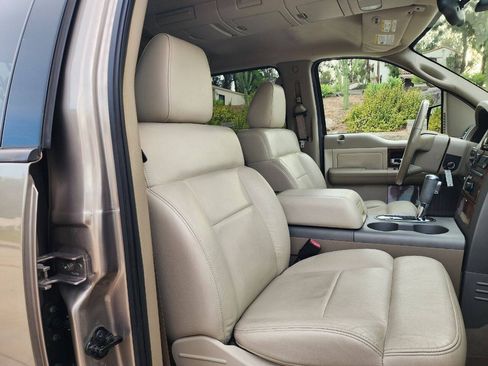 Used 2004 Ford F150 Lariat RWD image 14