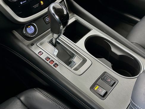 Used 2024 Nissan Murano SL image 25