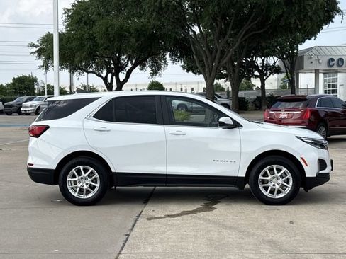 Used 2023 Chevrolet Equinox LT AWD/4WD image 3