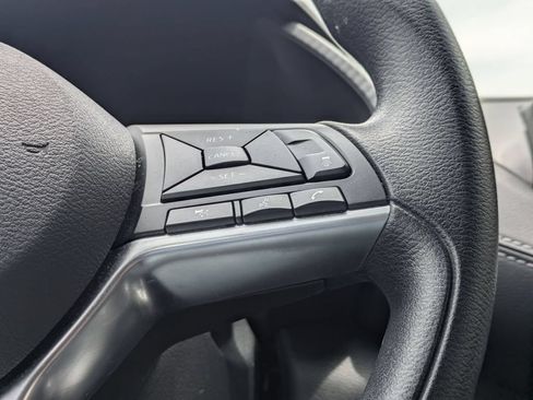 Used 2025 Nissan Sentra SV FWD image 23