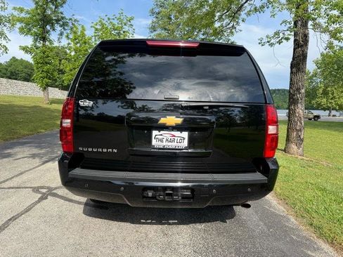 Used 2012 Chevrolet Suburban 2500 LS w/ Convenience Package 1 AWD/4WD image 6