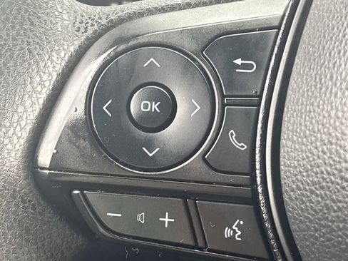 Used 2020 Toyota Corolla LE image 32