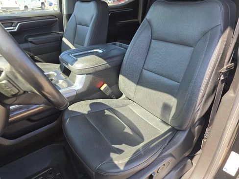 Used 2022 Chevrolet Silverado 1500 LTZ AWD/4WD image 32