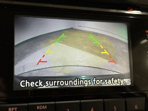 Used 2015 Nissan Rogue SV AWD/4WD image 15