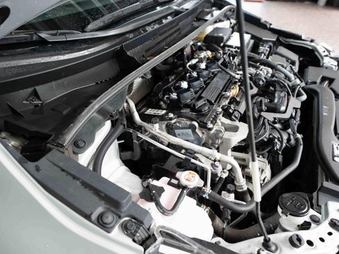 Used 2023 Toyota Corolla LE image 31