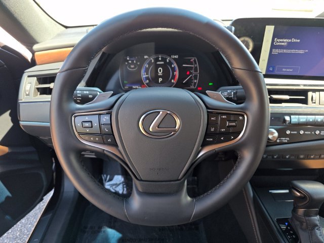 Used 2025 Lexus ES 350 w/ Premium Package FWD image 26