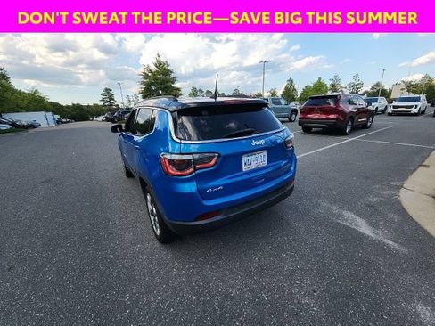 Used 2017 Jeep Compass Limited AWD/4WD image 9