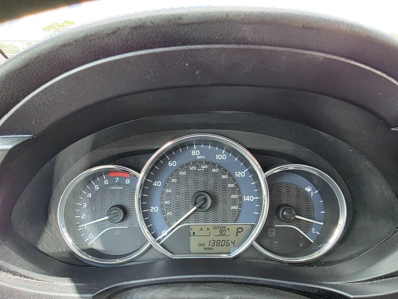Used 2014 Toyota Corolla LE FWD image 14