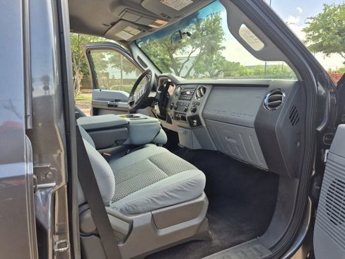 Used 2016 Ford F250 XLT AWD/4WD image 19