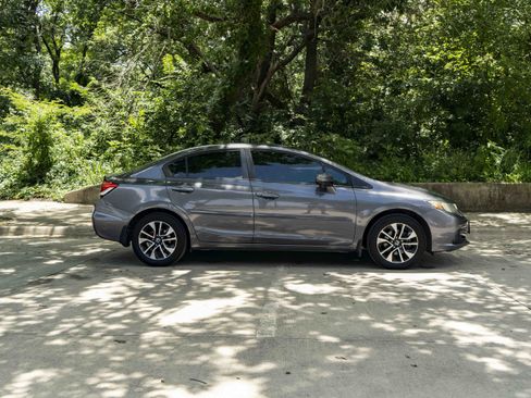 Used 2015 Honda Civic EX image 10