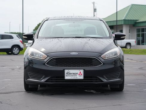 Used 2017 Ford Focus SE FWD image 8