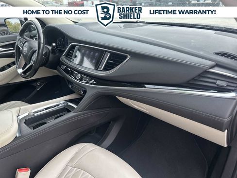 Used 2022 Buick Enclave Avenir w/ Avenir Technology Package AWD/4WD image 29