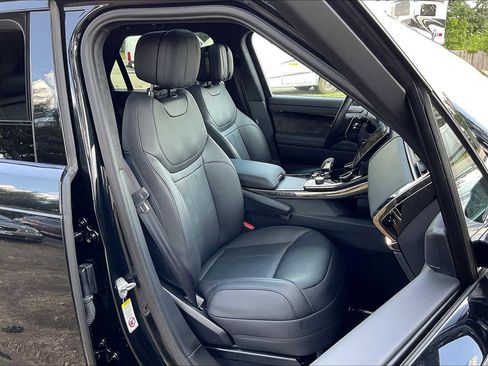Used 2023 Land Rover Range Rover Sport First Edition image 7