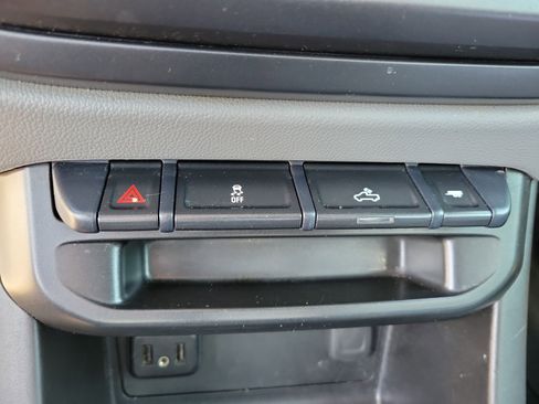 Used 2022 Chevrolet Colorado W/T w/ Custom Special Edition image 24