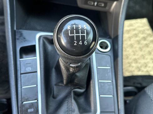 Used 2020 Volkswagen Jetta S w/ Driver Assistance Package image 39