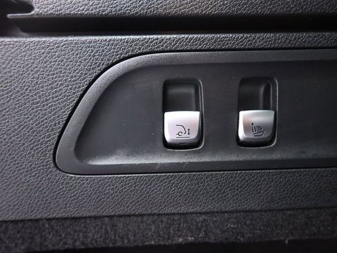 Used 2020 Mercedes-Benz GLC 43 AMG 4MATIC image 55