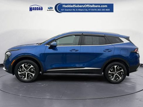 Used 2025 Kia Sportage EX AWD/4WD image 2