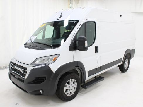 Used 2025 RAM ProMaster 1500 w/ Quick Order Package 22G SLT FWD image 20