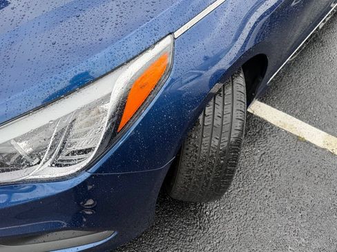 Used 2017 Hyundai Sonata Sport w/ Value Edition Package 02 FWD image 3