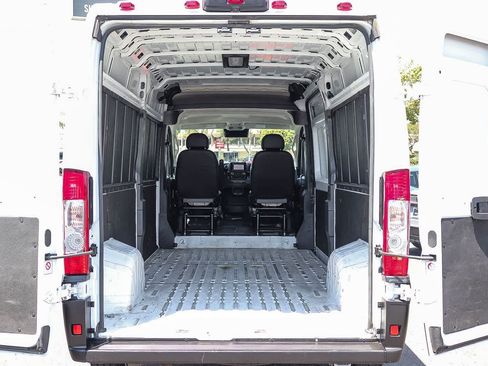 Used 2024 RAM ProMaster 2500 w/ Convenience Group FWD image 19