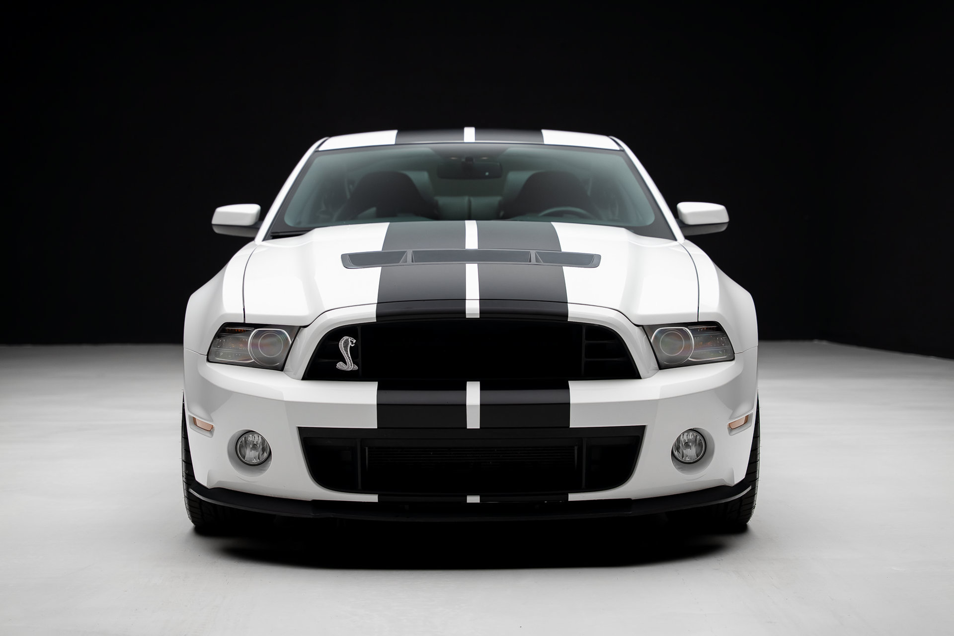 Used 2013 Ford Mustang Shelby GT500 RWD image 8