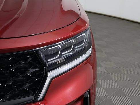 Used 2022 Kia Sorento SX image 19